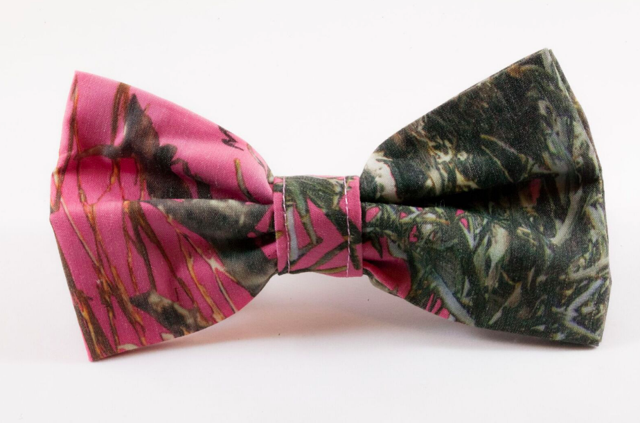 Pink Girl Dog Camo Bow Tie