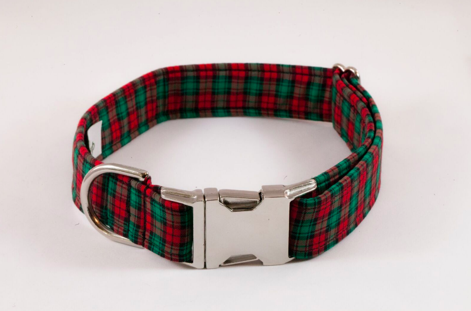 Classic Red And Green Christmas Plaid Dog Collar