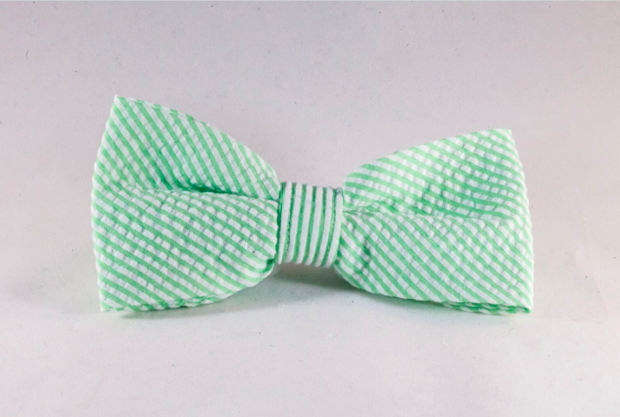 Preppy Green Seersucker Dog Bow Tie