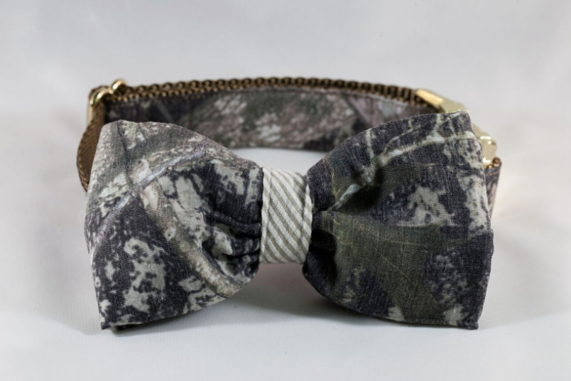 The Sporting Pup Camo And Khaki Seersucker Bow Tie Dog Collar