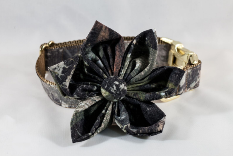 The Sporting Pup Camo Girl Dog Flower Bow Tie Collar–Classic