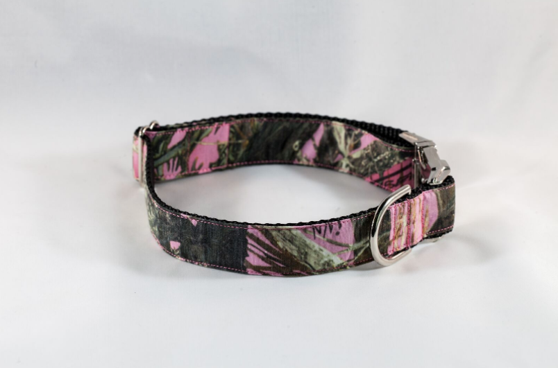 The Sporting Pup Pink Girl Dog Camo Collar–Black