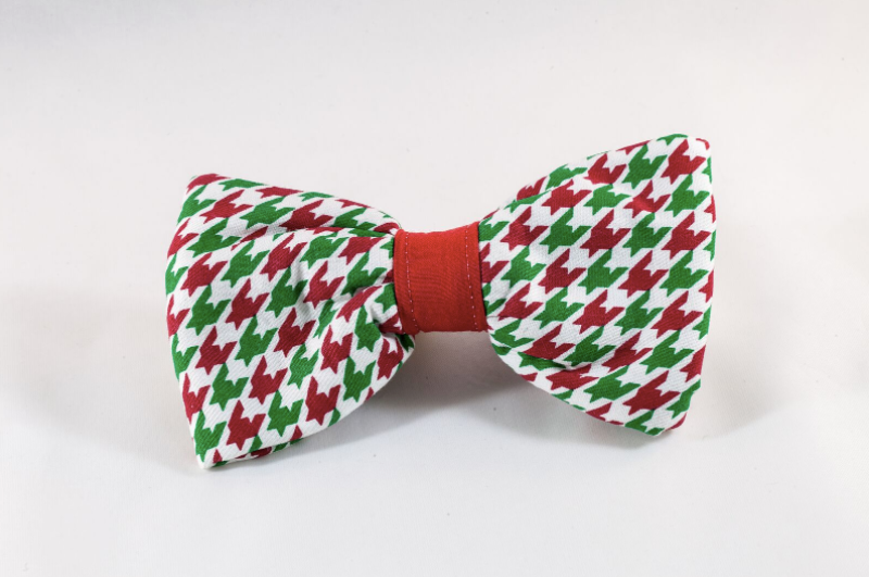 Green And Red Christmas Houndstooth Dog Bow Tie