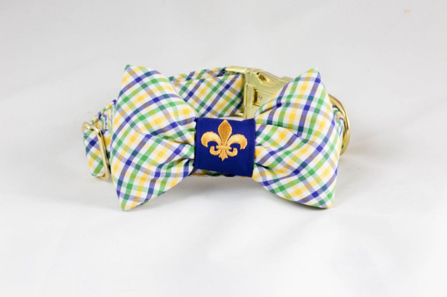 Preppy Mardi Gras Gingham Dog Bow Tie Collar With Fleur De Lis