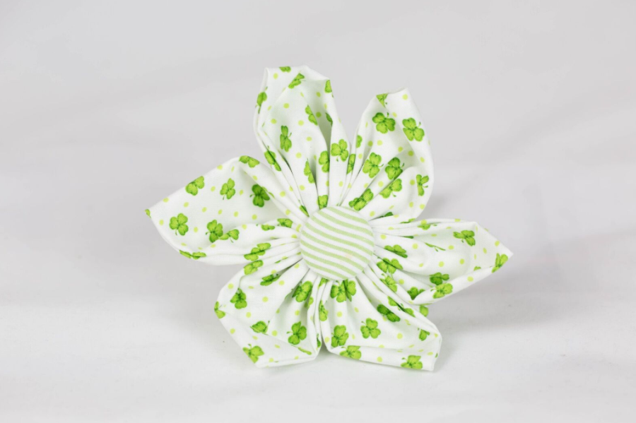 Luck Of The Irish St. Patrick’s Day Green Seersucker Clover Girl Dog Flower Bow Tie